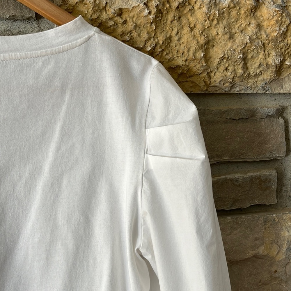 Alice Blue white tee with puffy sleeves size XL - Picture 9 of 9